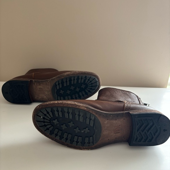 FRYE Tyler Engineer Leather Boots Women's Size 9 B Cognac Brown - Picture 8 of 9